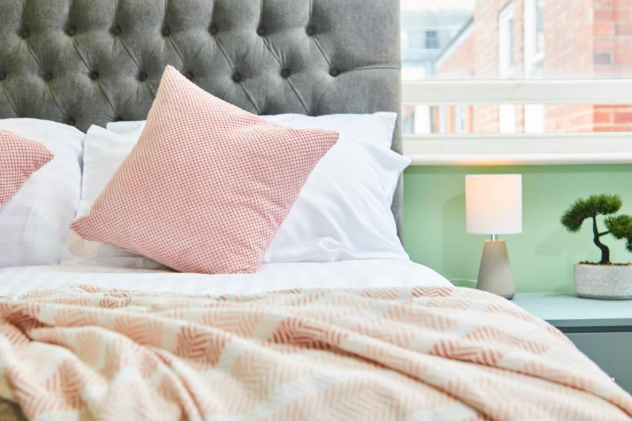 Appartamento Stunning City Centre 3 Bed, 3 Bath - Sleeps 8! Leeds  Esterno foto