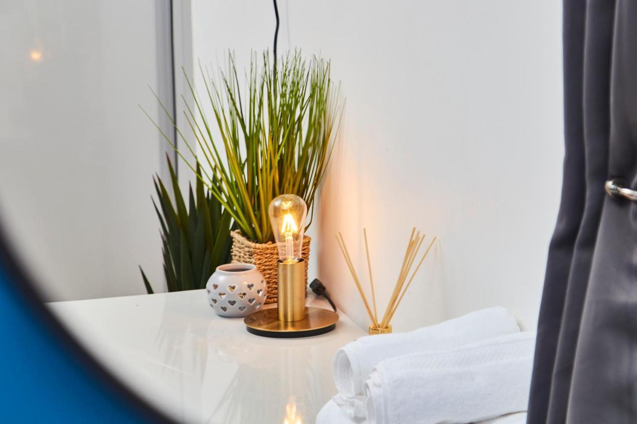 Appartamento Stunning City Centre 3 Bed, 3 Bath - Sleeps 8! Leeds  Esterno foto